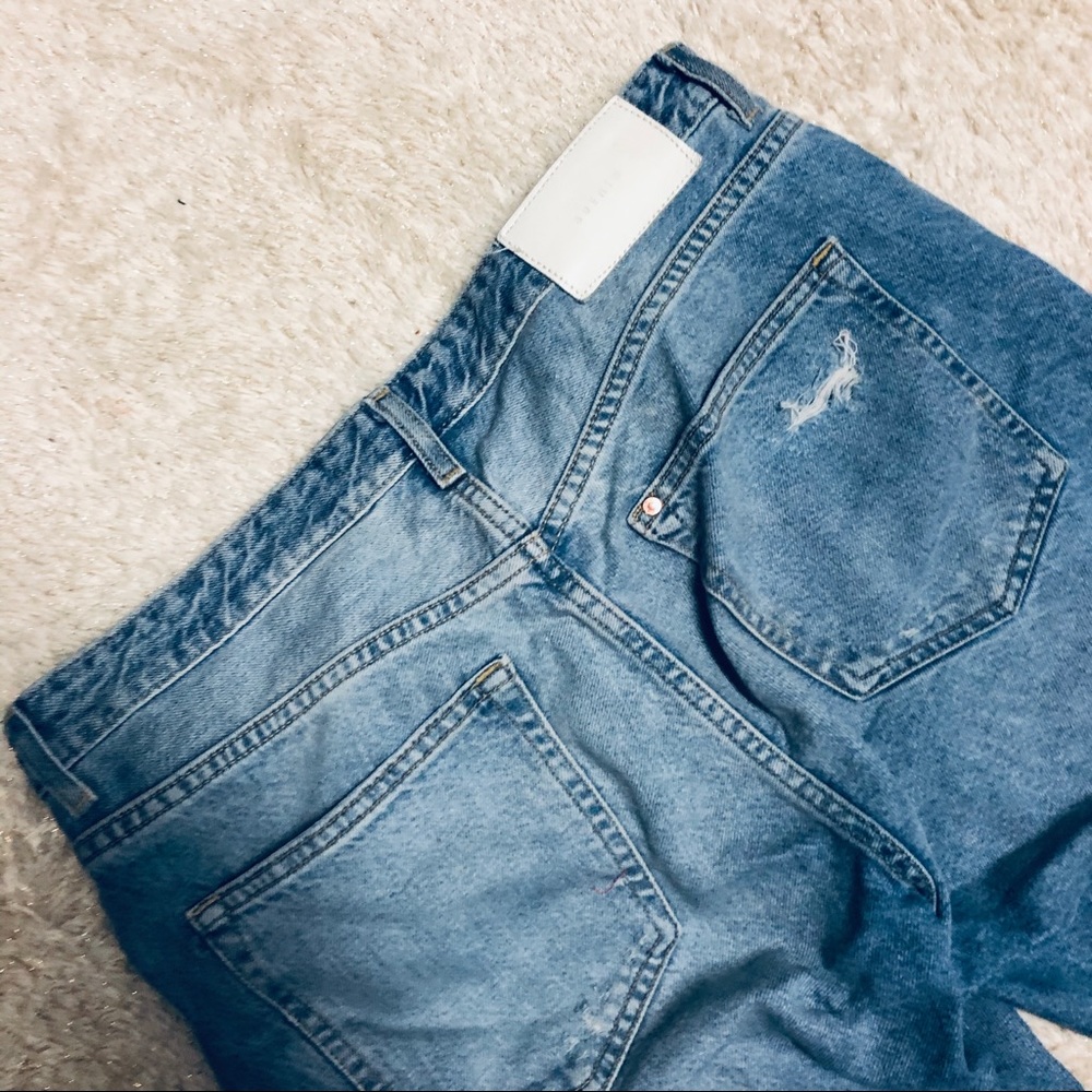 🌟H&M boyfriend ripped jeans 🌟 - Picture 7 of 7
